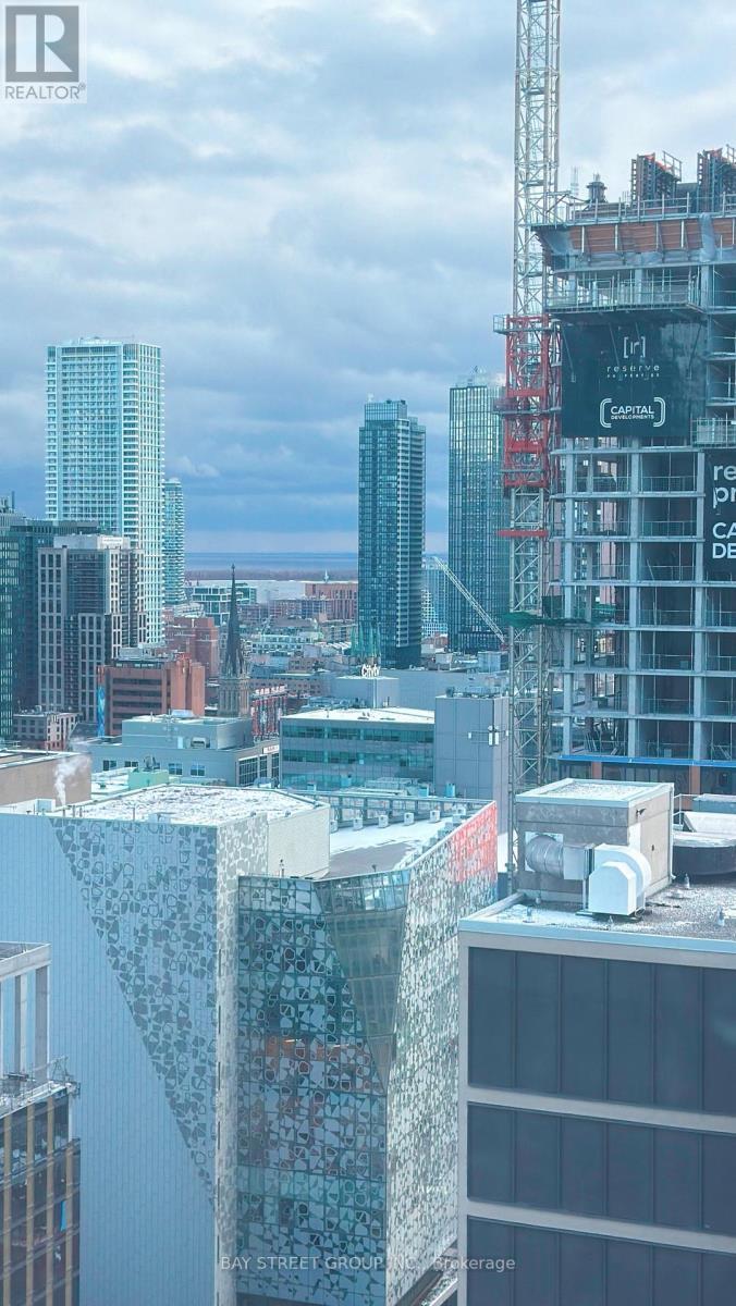 2310 - 386 Yonge Street, Toronto, ON - Outdoor