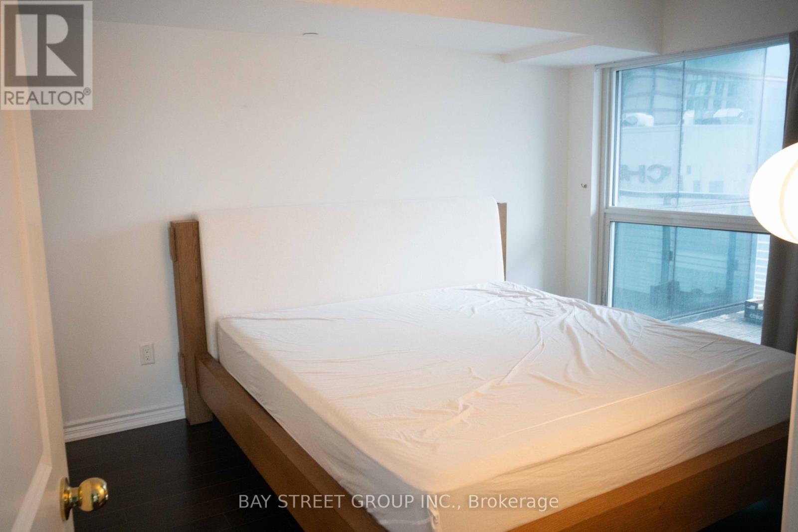 2310 - 386 Yonge Street, Toronto, ON - Indoor Photo Showing Bedroom