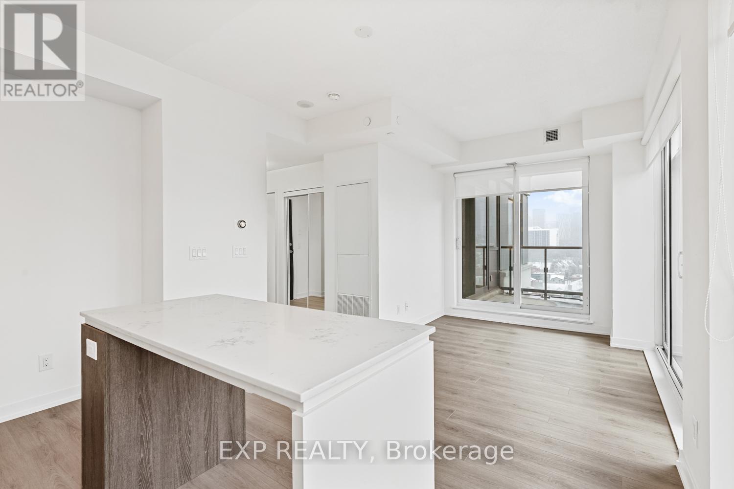 1009 - 200 Sackville Street, Toronto, ON - Indoor