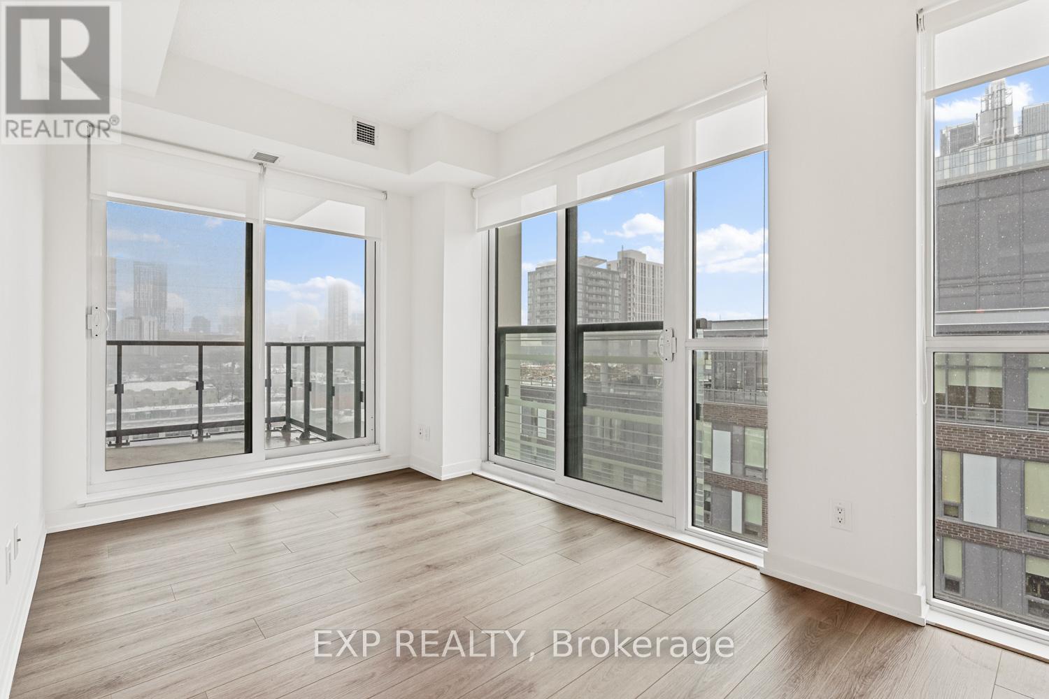 1009 - 200 Sackville Street, Toronto, ON - Indoor Photo Showing Other Room