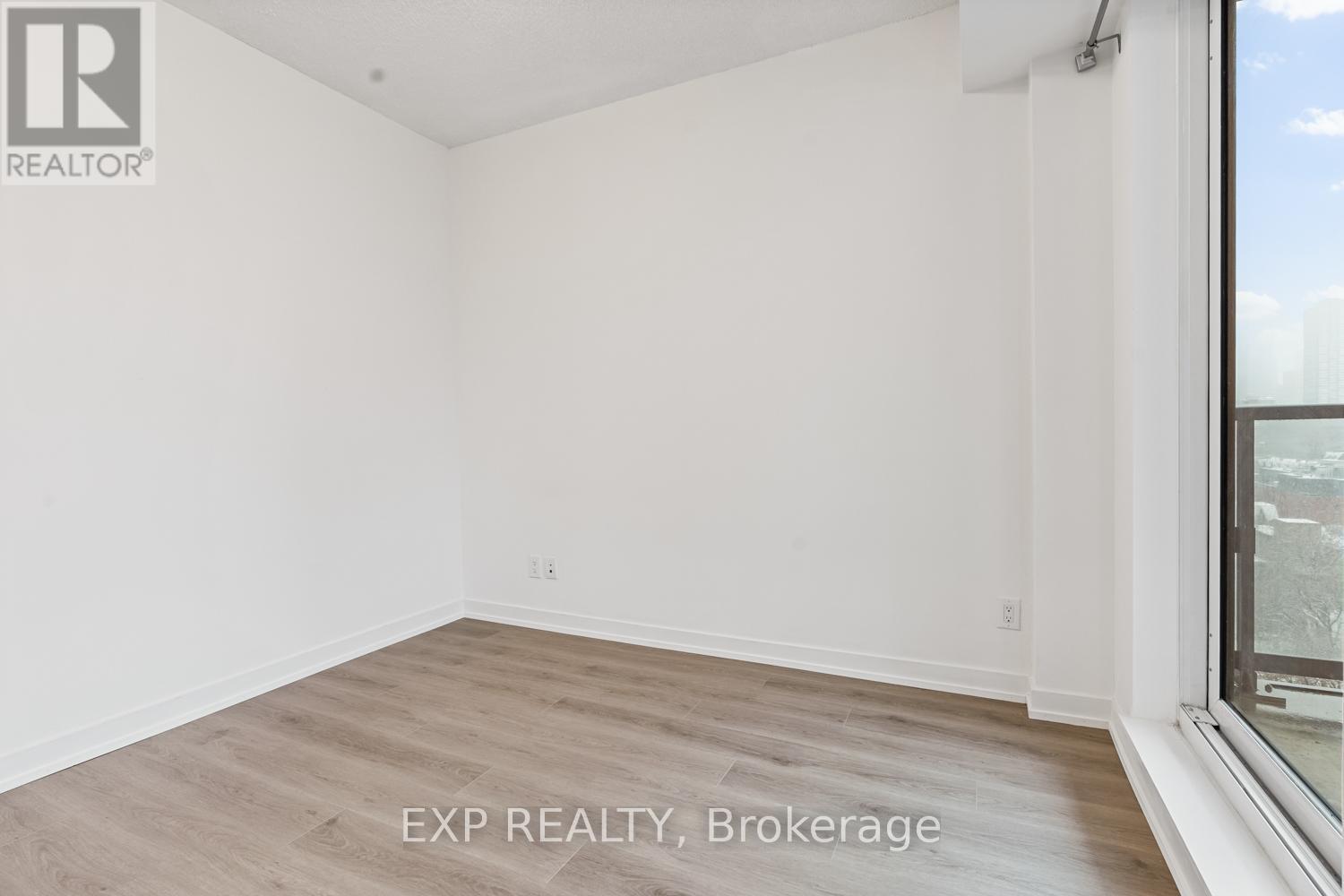 1009 - 200 Sackville Street, Toronto, ON - Indoor Photo Showing Other Room