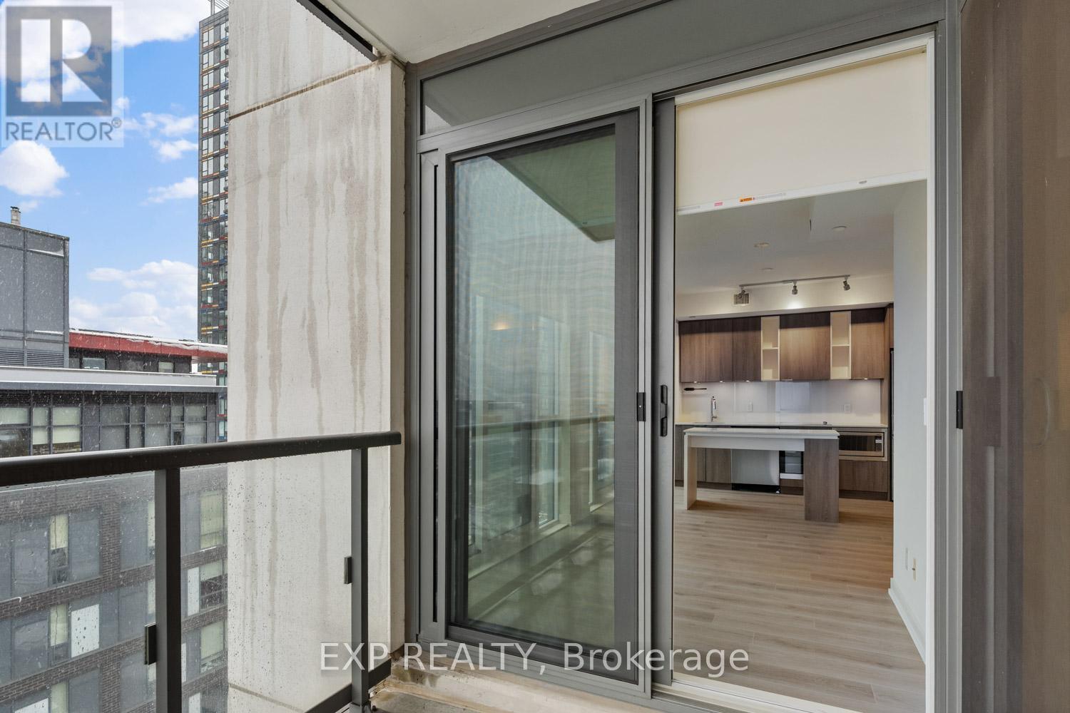 1009 - 200 Sackville Street, Toronto, ON - Photo Showing Other Room