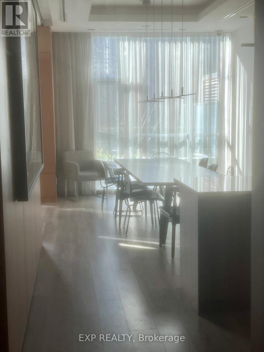 1009 - 200 Sackville Street, Toronto, ON - Indoor Photo Showing Other Room