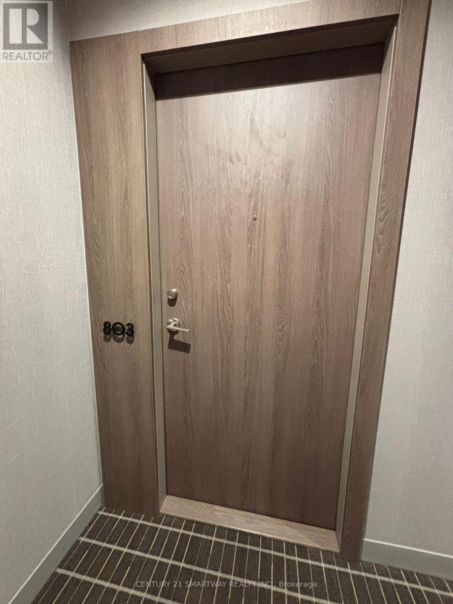 803 - 576 Front Street W, Toronto, ON - Indoor Photo Showing Other Room