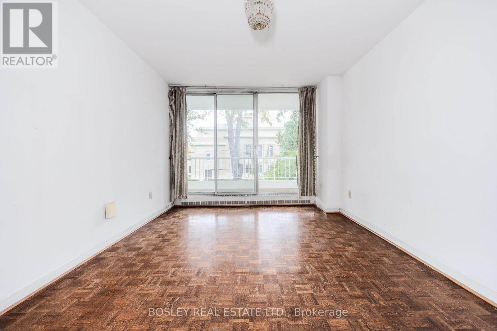 201 - 190 St George Street, Toronto, ON - Indoor Photo Showing Other Room