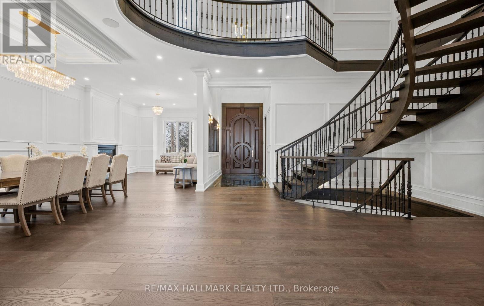 32 Devondale Avenue, Toronto, ON - Indoor