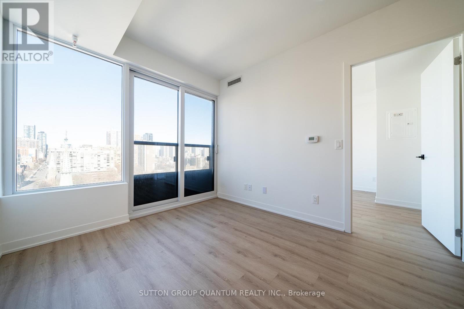 1607 - 319 Jarvis Street, Toronto, ON - Indoor Photo Showing Other Room