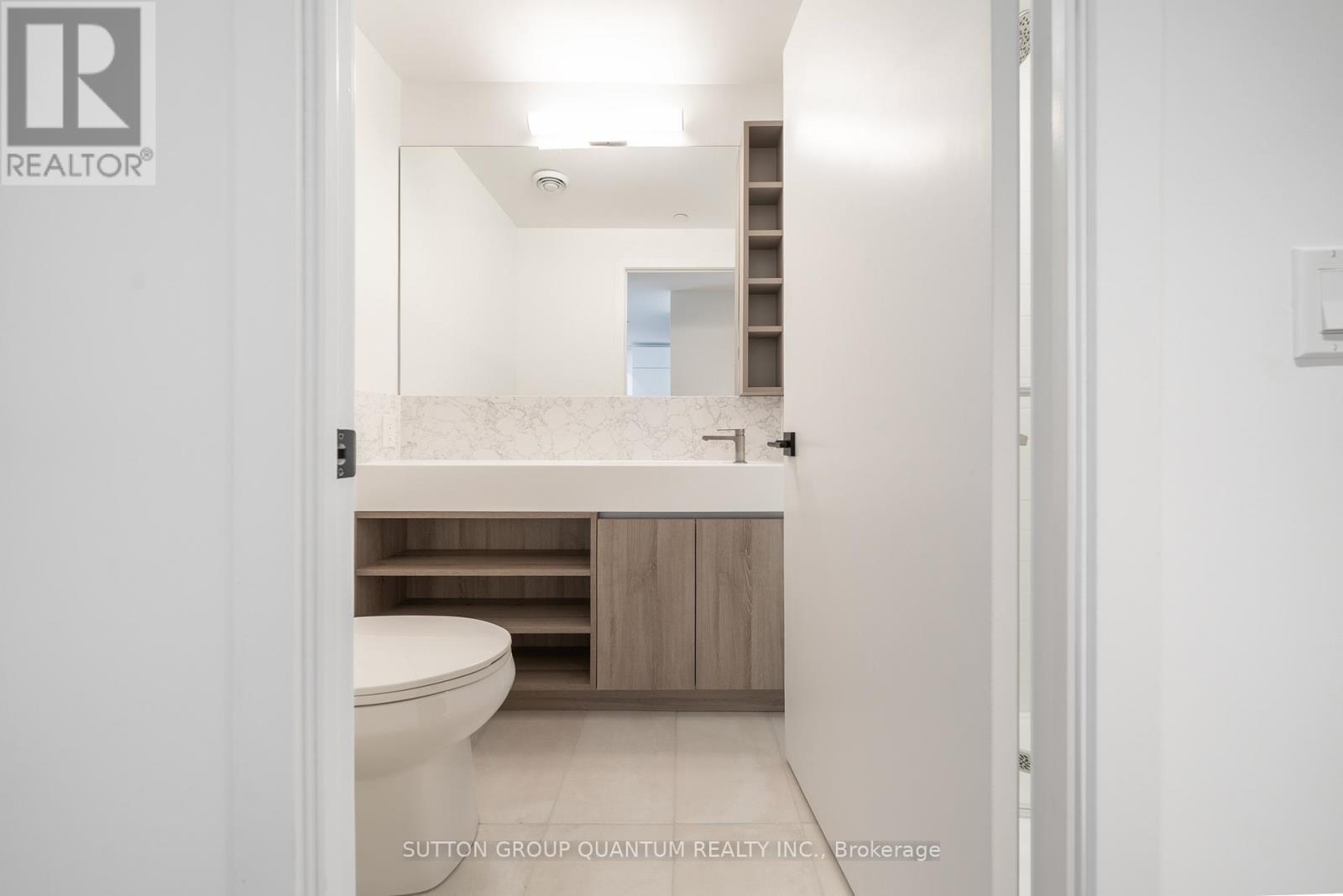 1607 - 319 Jarvis Street, Toronto, ON - Indoor Photo Showing Bathroom
