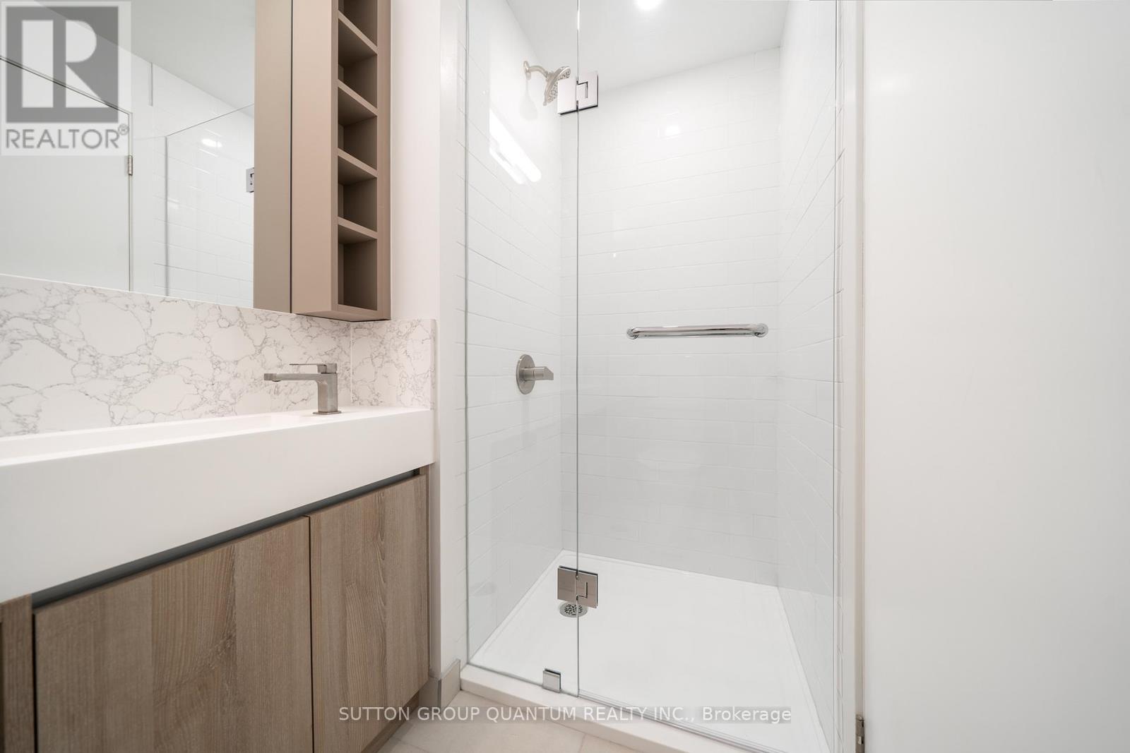 1607 - 319 Jarvis Street, Toronto, ON - Indoor Photo Showing Bathroom