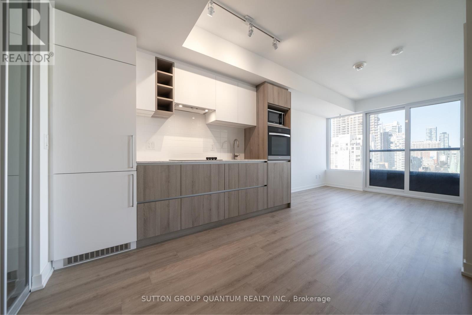 1607 - 319 Jarvis Street, Toronto, ON - Indoor Photo Showing Kitchen