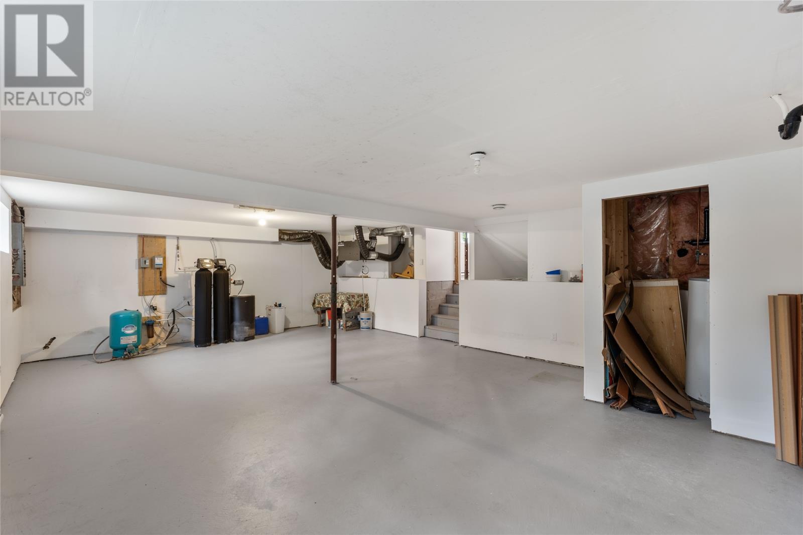 294 Northside Road, Calvert, NL - Indoor