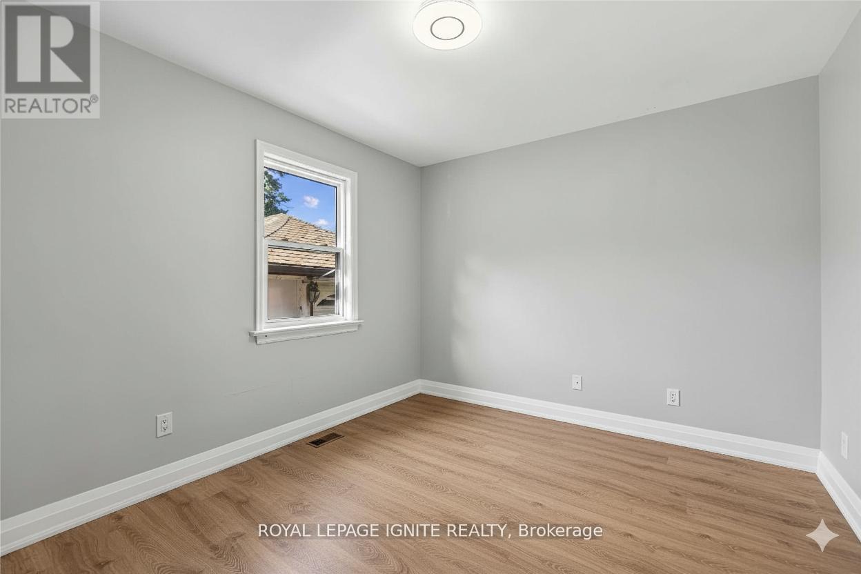Main - 35 Archwood Crescent, Toronto, ON - Indoor Photo Showing Other Room