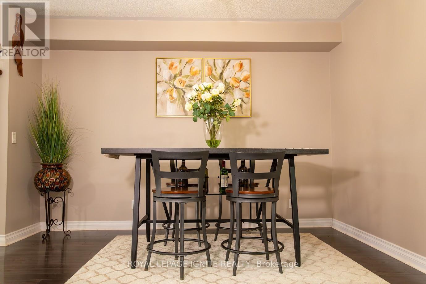 47 Tabaret Crescent, Oshawa, ON - Indoor Photo Showing Dining Room