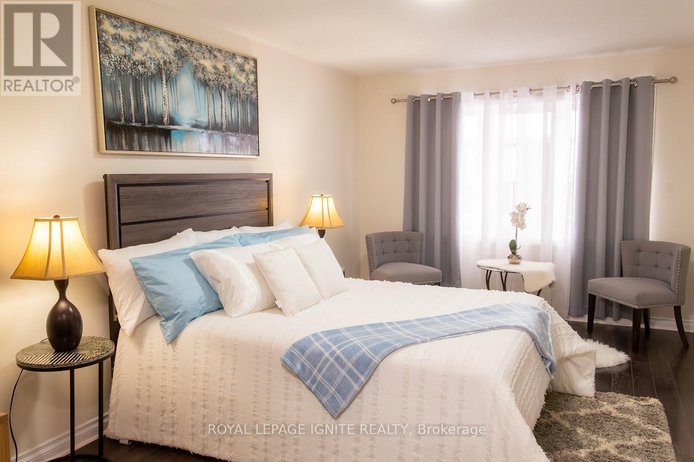47 Tabaret Crescent, Oshawa, ON - Indoor Photo Showing Bedroom