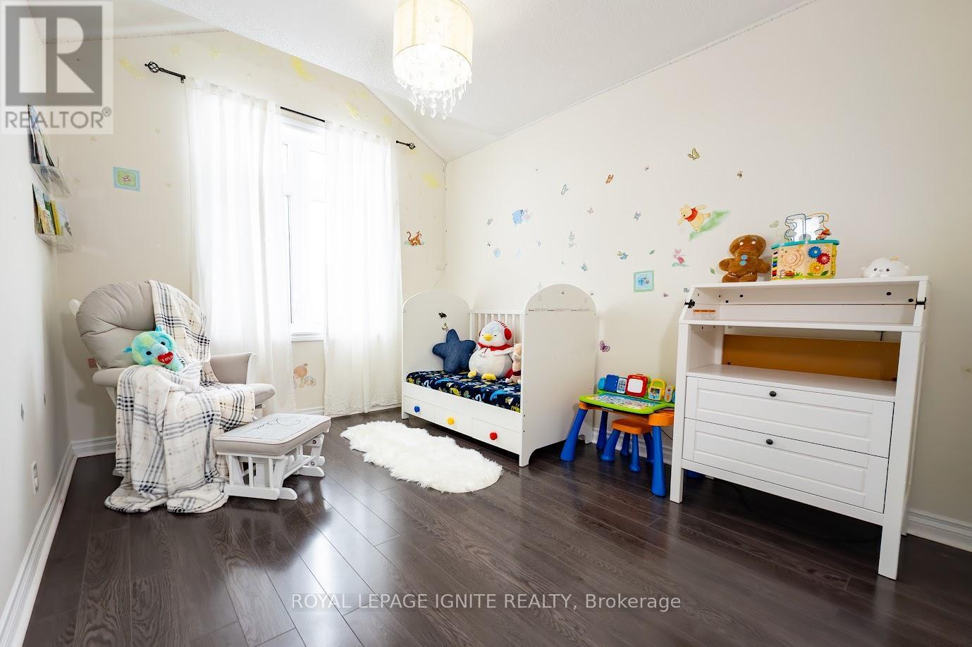 47 Tabaret Crescent, Oshawa, ON - Indoor