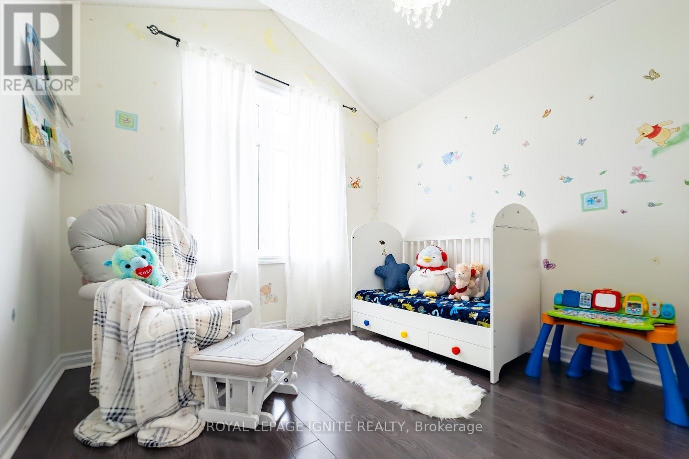 47 Tabaret Crescent, Oshawa, ON - Indoor