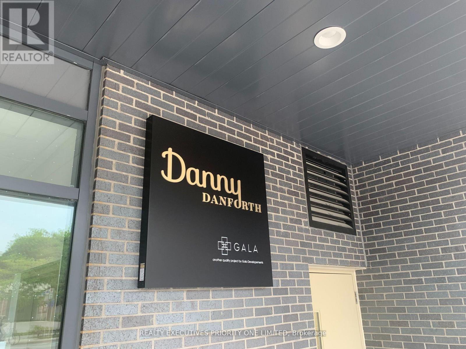 407 - 2369 Danforth Avenue, Toronto, ON -