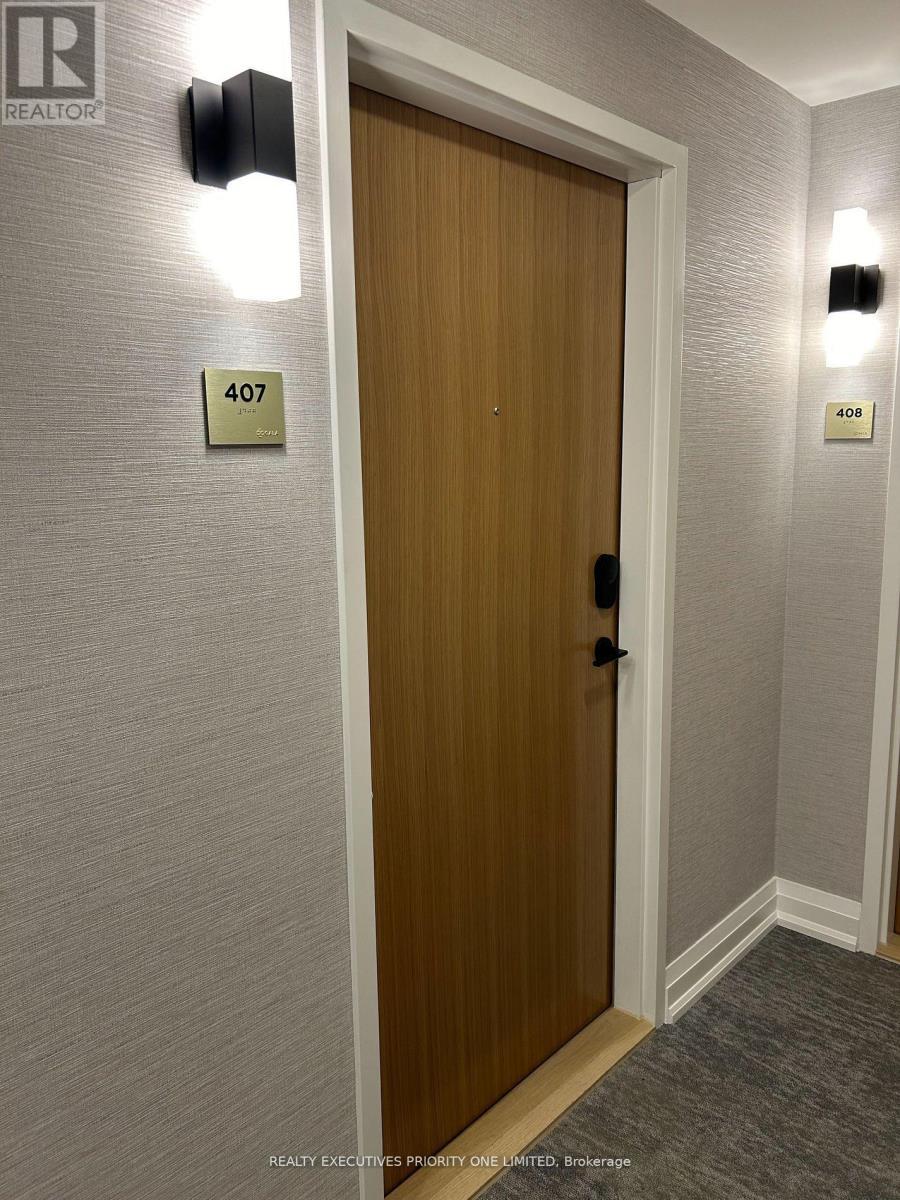 407 - 2369 Danforth Avenue, Toronto, ON - Indoor Photo Showing Other Room