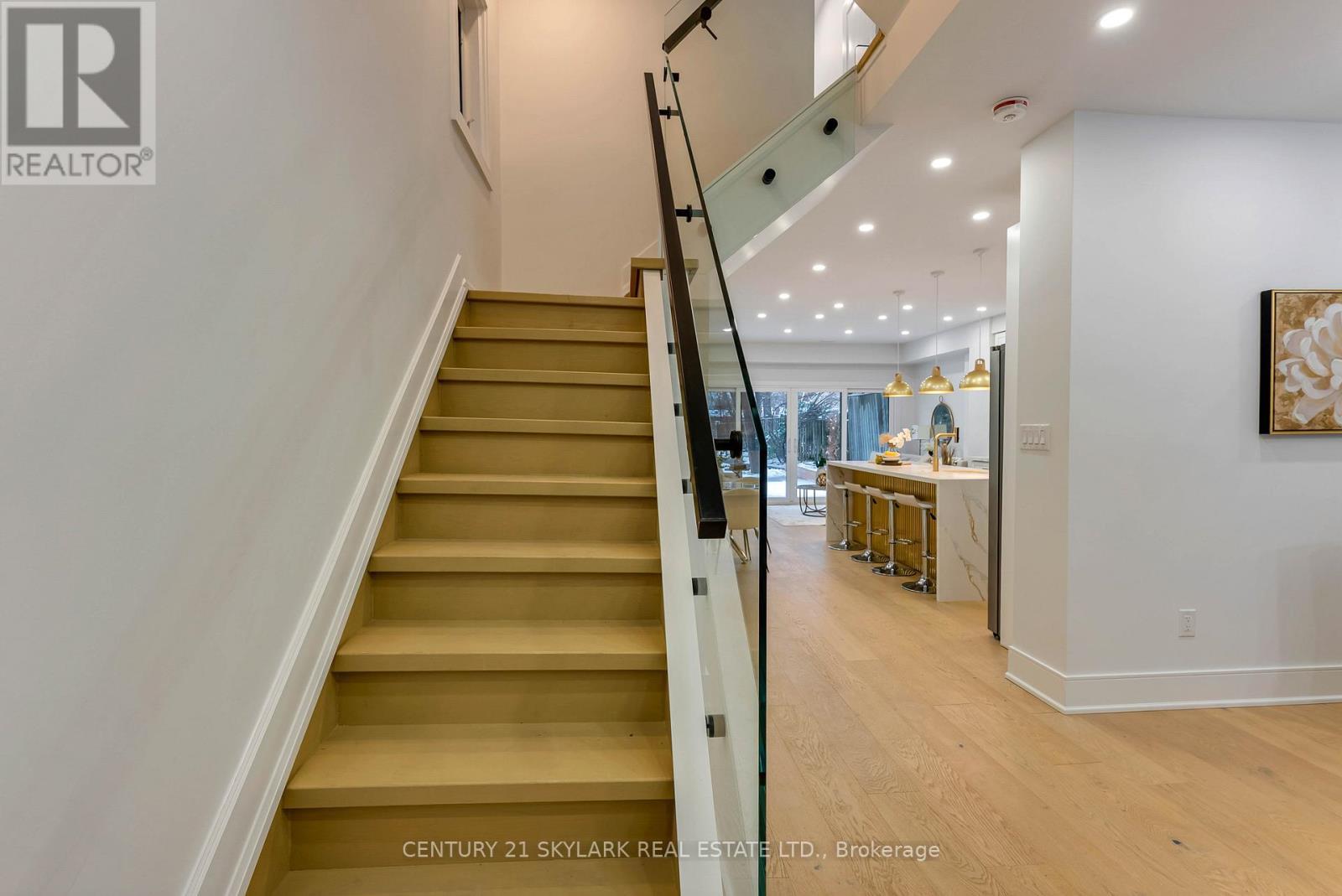 208 Gainsborough Road, Toronto, ON - Indoor Photo Showing Other Room