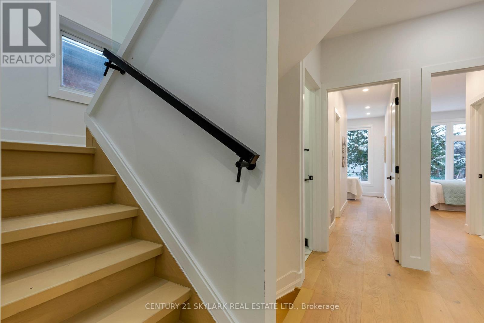 208 Gainsborough Road, Toronto, ON - Indoor Photo Showing Other Room