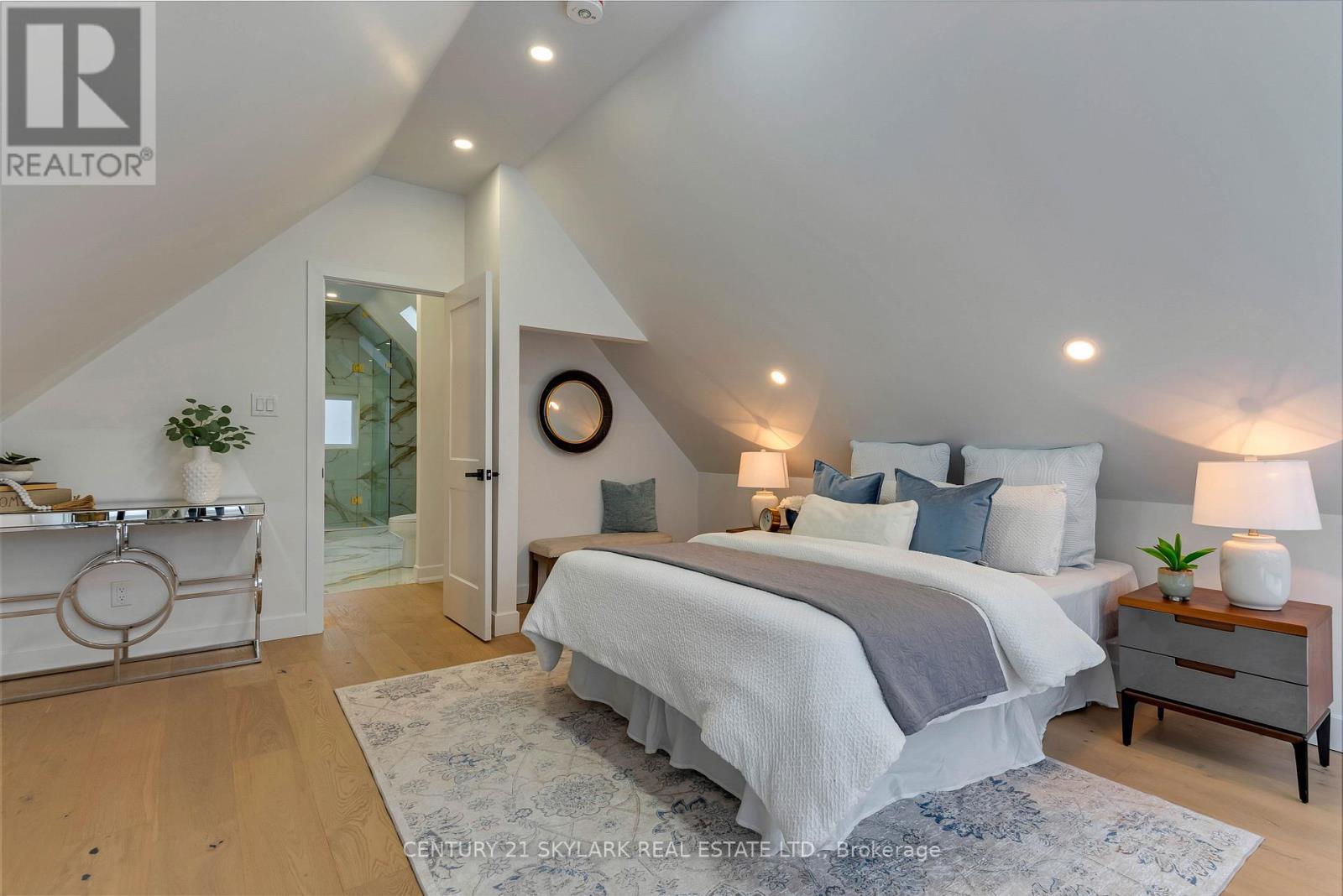 208 Gainsborough Road, Toronto, ON - Indoor Photo Showing Bedroom