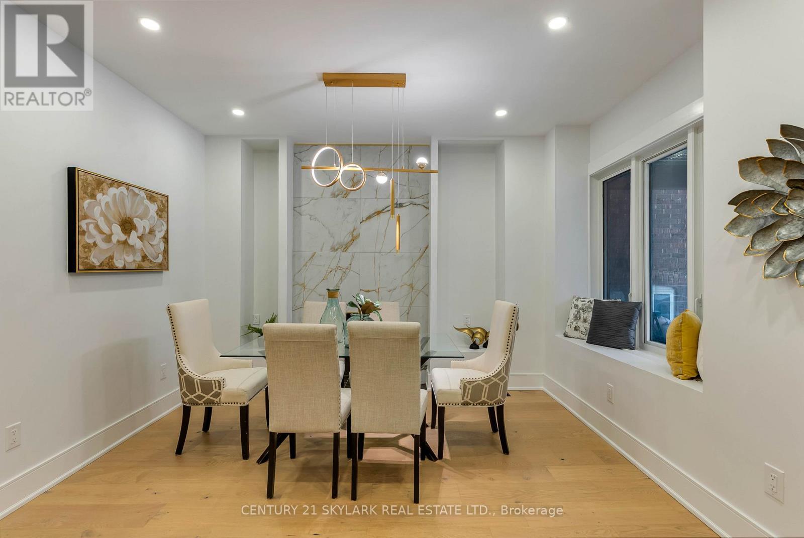 208 Gainsborough Road, Toronto, ON - Indoor Photo Showing Dining Room