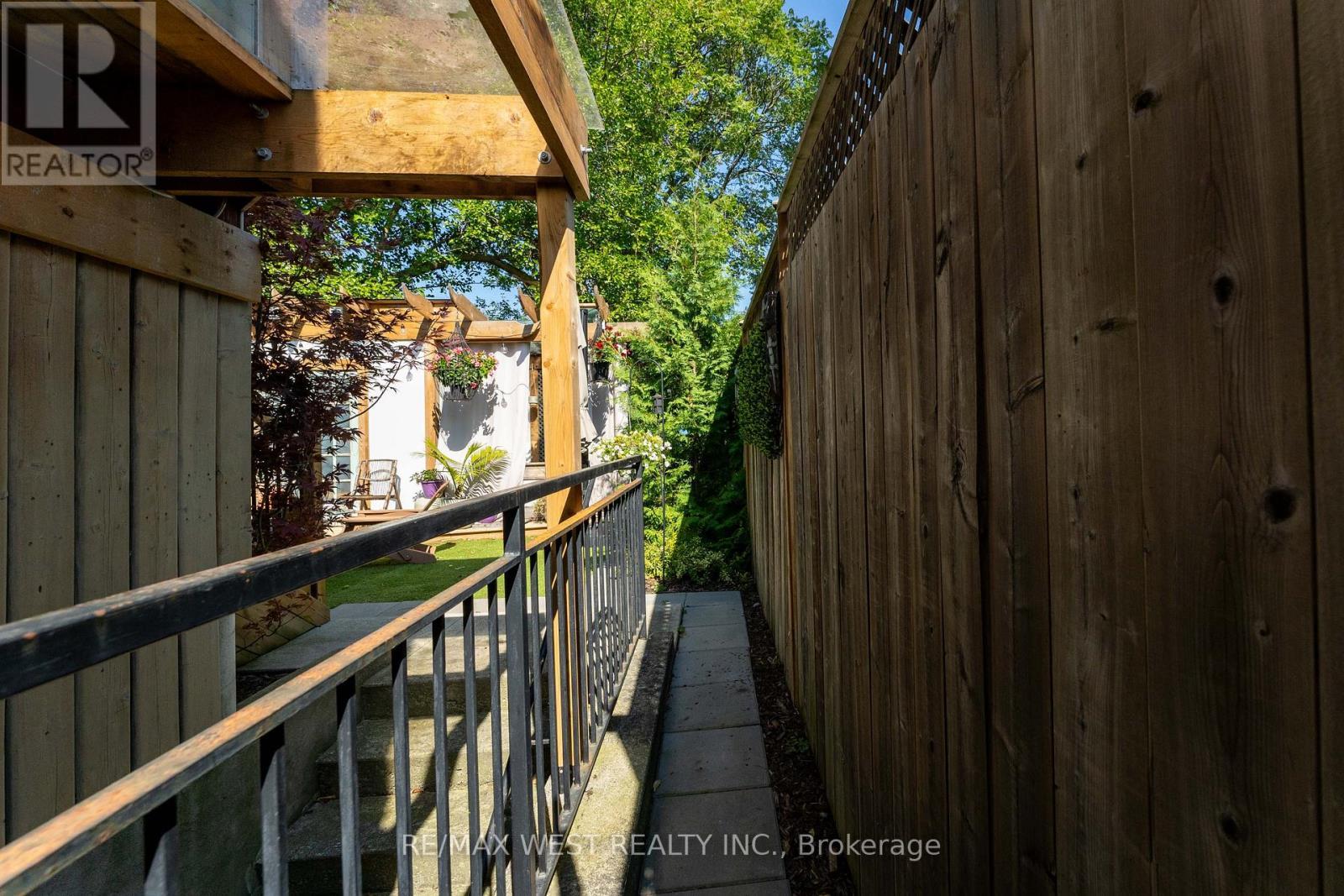 180 Holborne Avenue, Toronto, ON