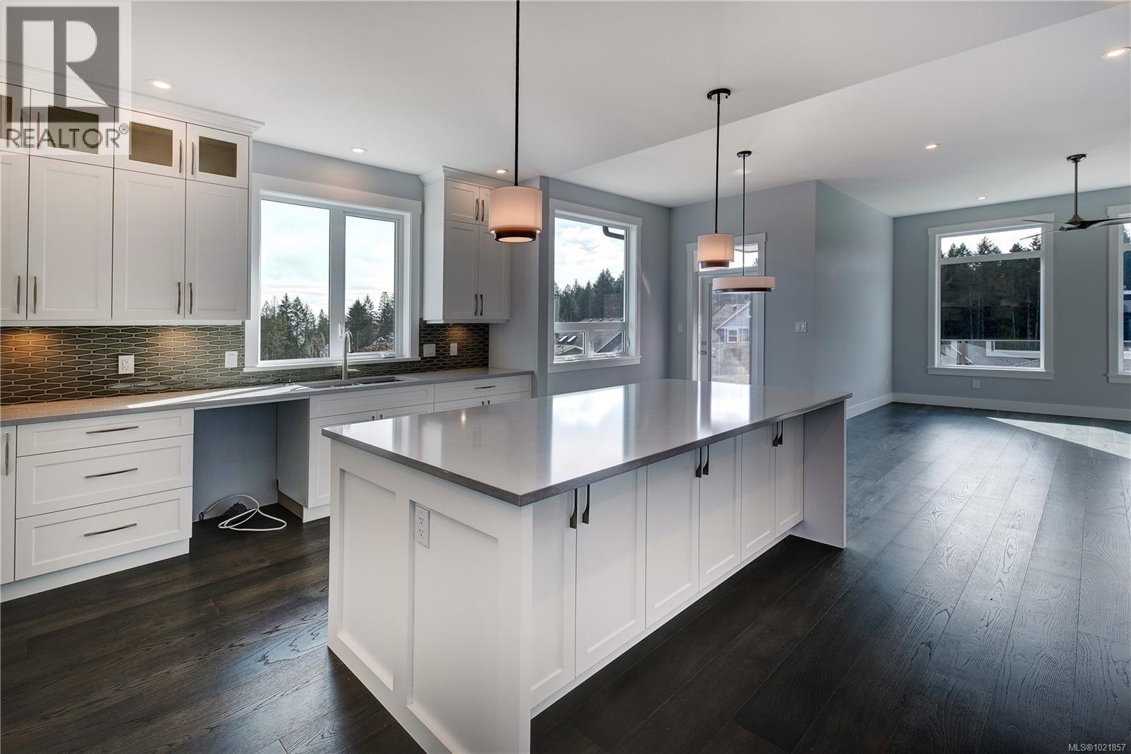 35 626 Farrell Rd, Ladysmith, BC - Indoor Photo Showing Kitchen With Upgraded Kitchen