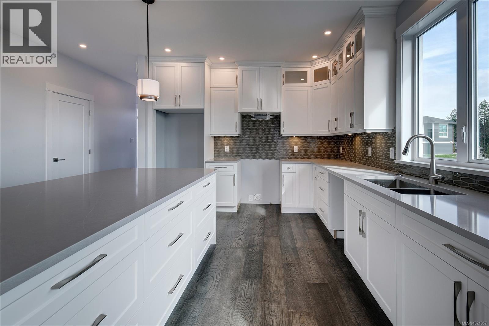 35 626 Farrell Rd, Ladysmith, BC - Indoor Photo Showing Kitchen With Double Sink With Upgraded Kitchen