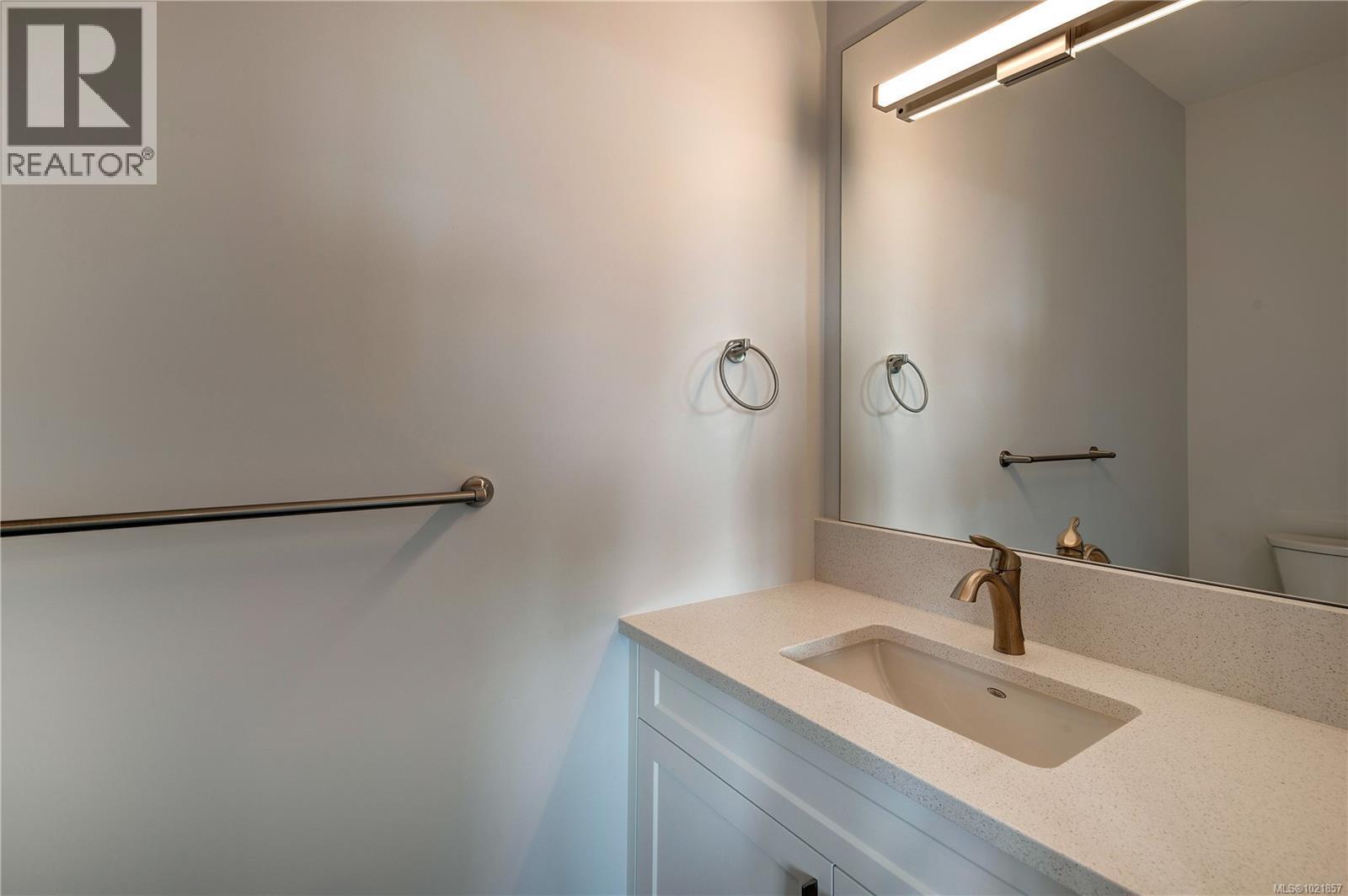 35 626 Farrell Rd, Ladysmith, BC - Indoor Photo Showing Bathroom