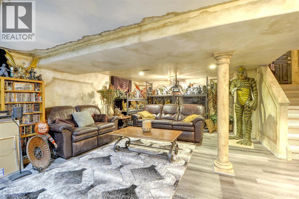 274 St Paul Avenue, Windsor, ON - Indoor