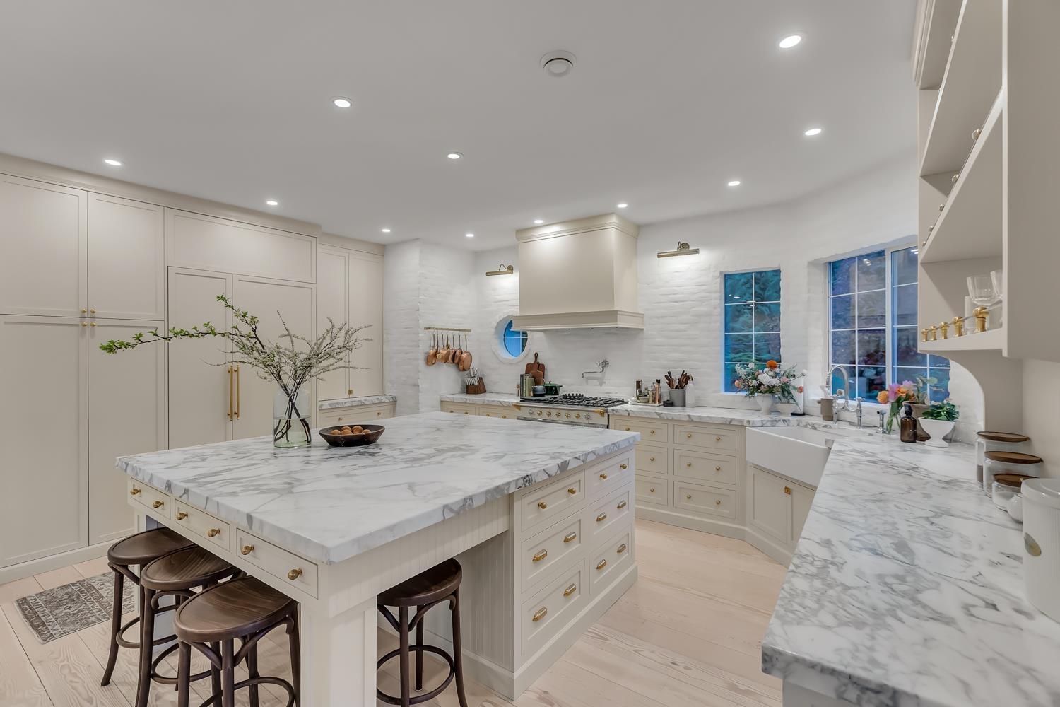 22085 86A Avenue, Langley, BC