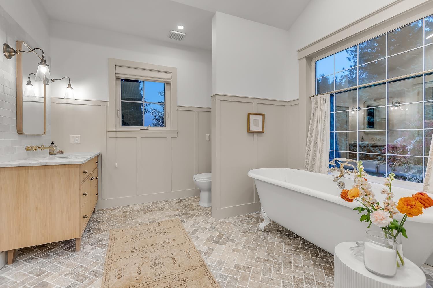 22085 86A Avenue, Langley, BC