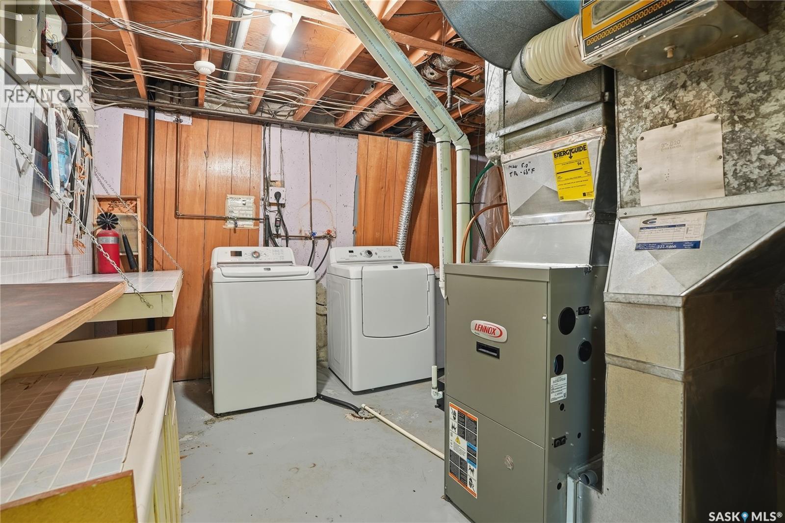 50 Rawson Crescent, Saskatoon, SK - Indoor Photo Showing Laundry Room