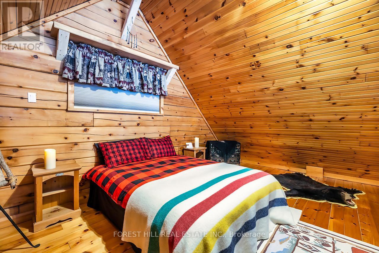 110 Westview Drive, Kawartha Lakes (Emily), ON - Indoor Photo Showing Bedroom