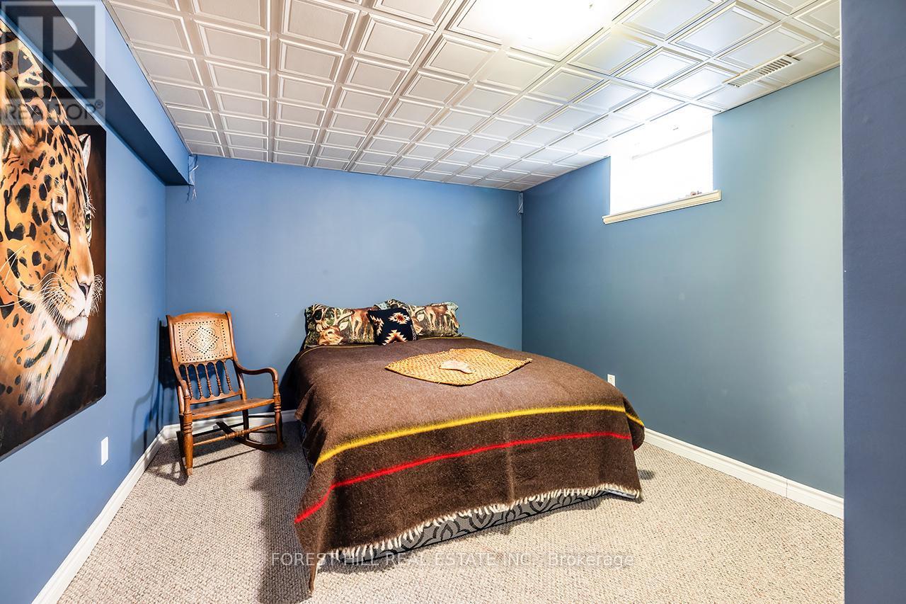 110 Westview Drive, Kawartha Lakes (Emily), ON - Indoor Photo Showing Bedroom