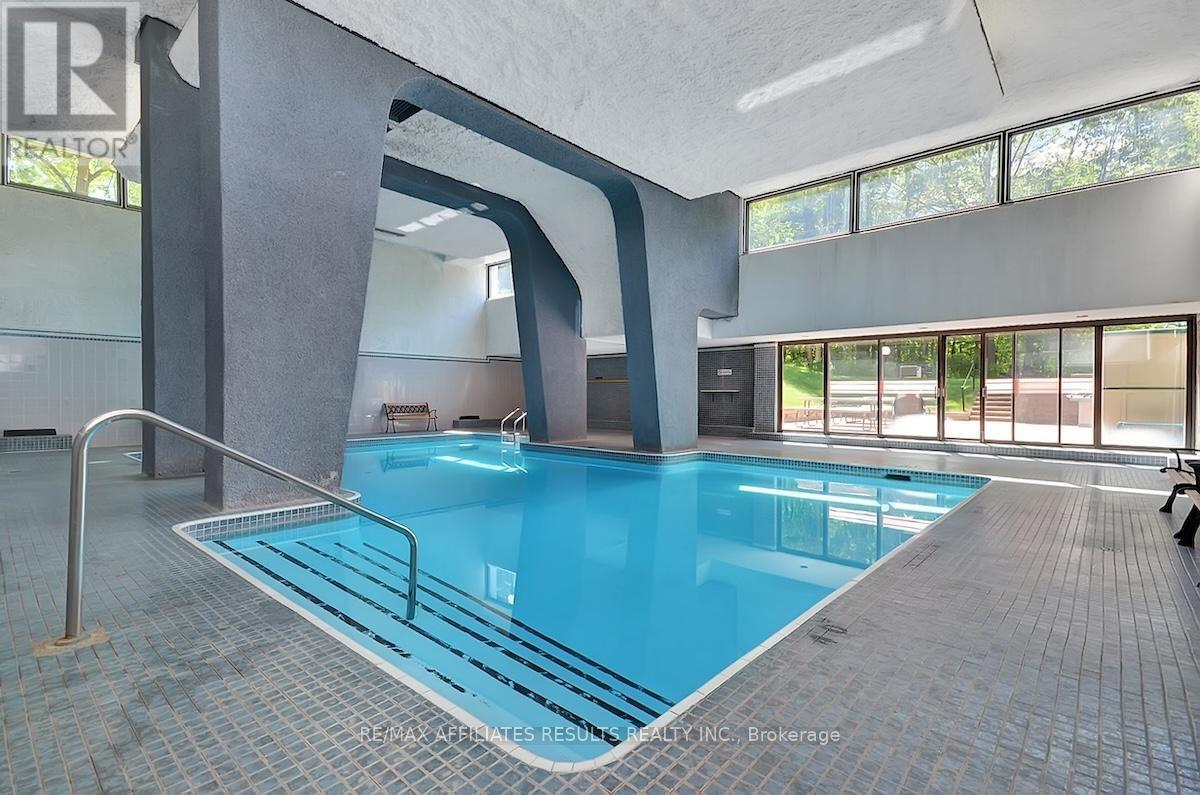 410 - 415 Greenview Avenue, Ottawa, ON - Indoor Photo Showing Other Room With In Ground Pool