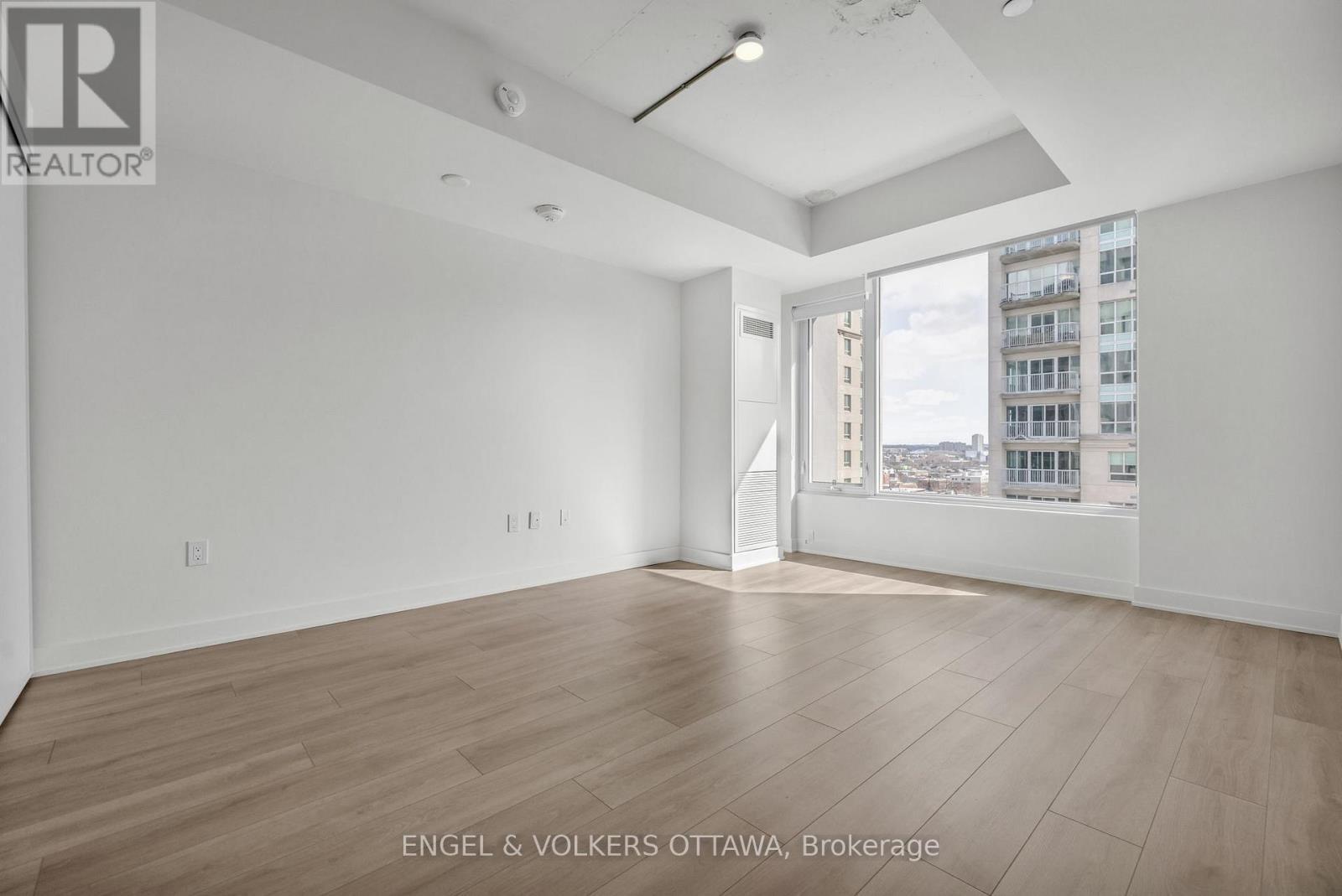 2107 - 199 Rideau Street, Ottawa, ON - Indoor Photo Showing Other Room