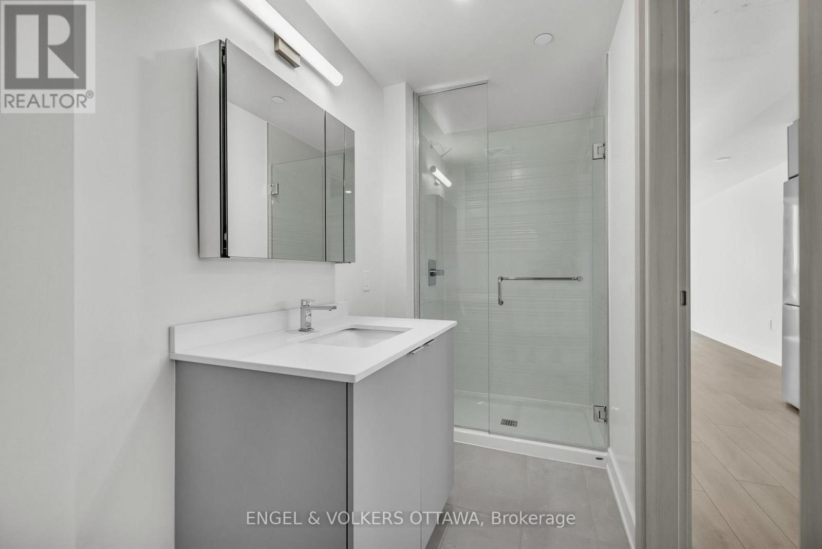 2107 - 199 Rideau Street, Ottawa, ON - Indoor Photo Showing Bathroom