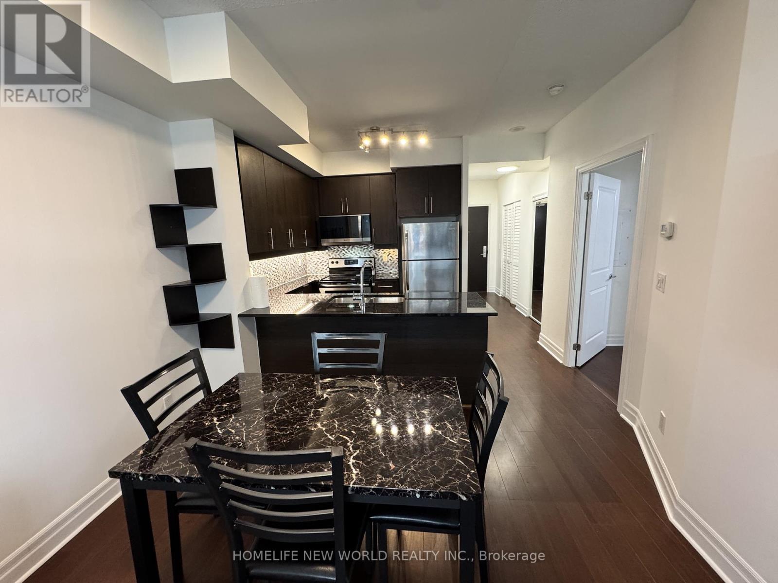 310 - 8110 Birchmount Road, Markham, ON - Indoor