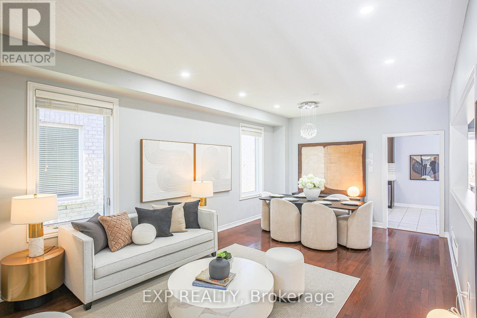 67 Pineforest Place, Markham, ON - Indoor Photo Showing Living Room