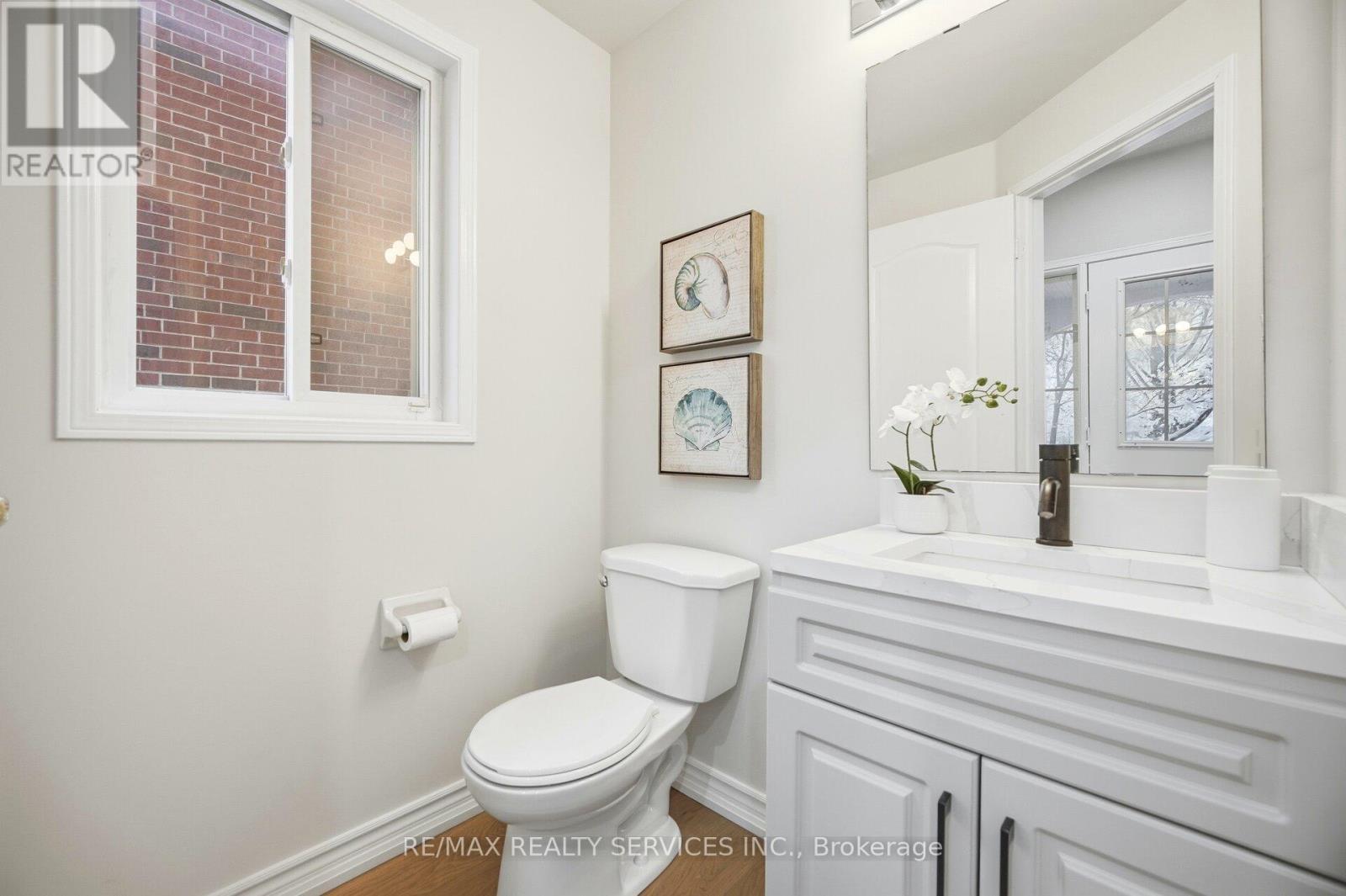 917 Joe Persechini Drive, Newmarket, ON - Indoor Photo Showing Bathroom
