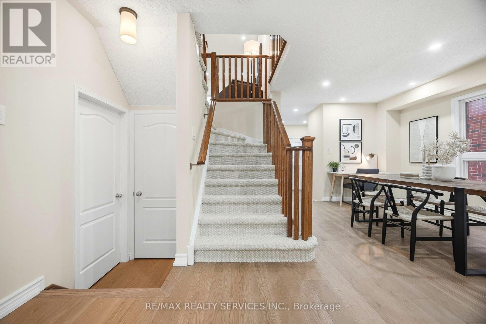 917 Joe Persechini Drive, Newmarket, ON - Indoor