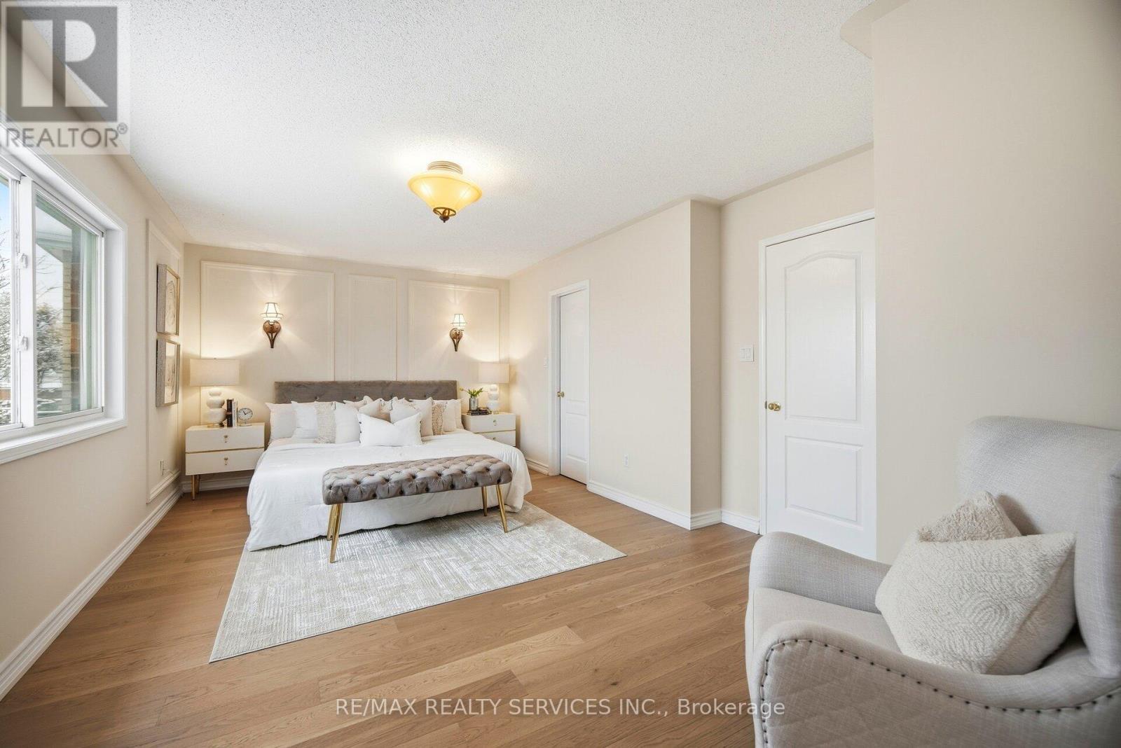 917 Joe Persechini Drive, Newmarket, ON - Indoor Photo Showing Bedroom