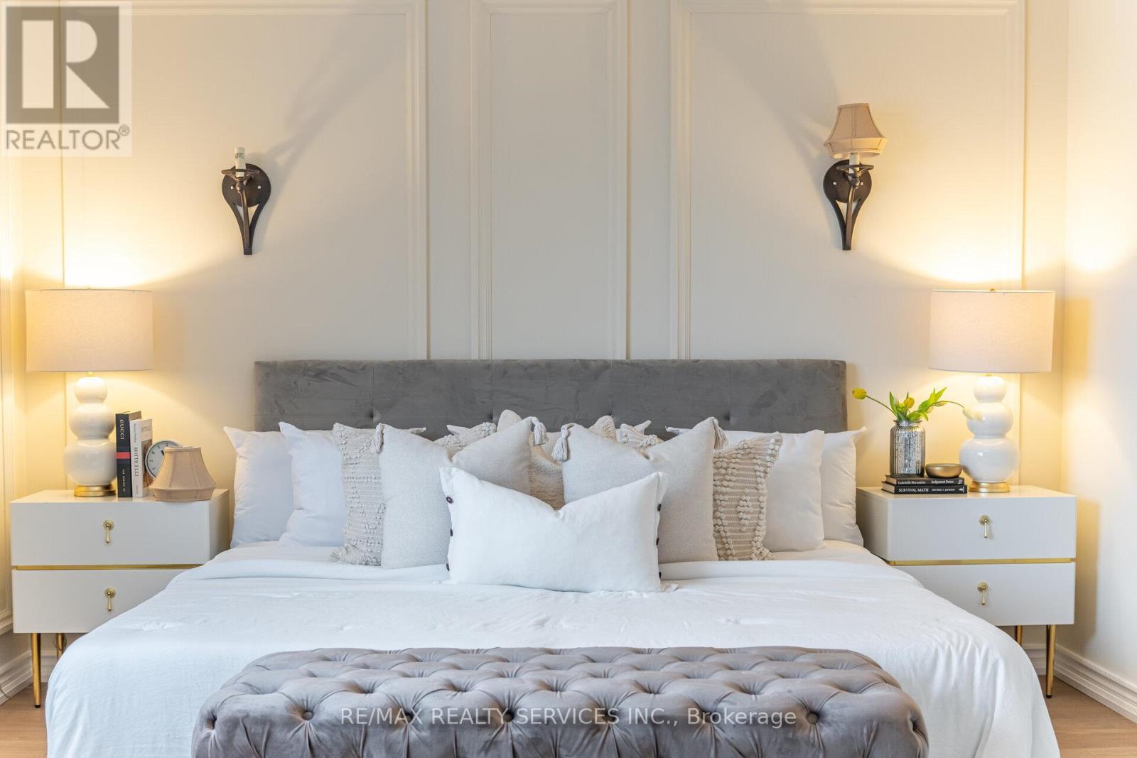 917 Joe Persechini Drive, Newmarket, ON - Indoor Photo Showing Bedroom