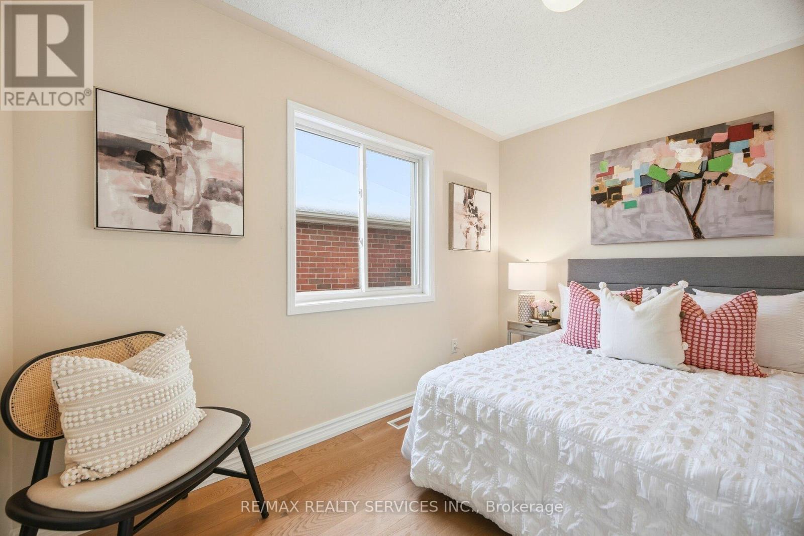 917 Joe Persechini Drive, Newmarket, ON - Indoor Photo Showing Bedroom