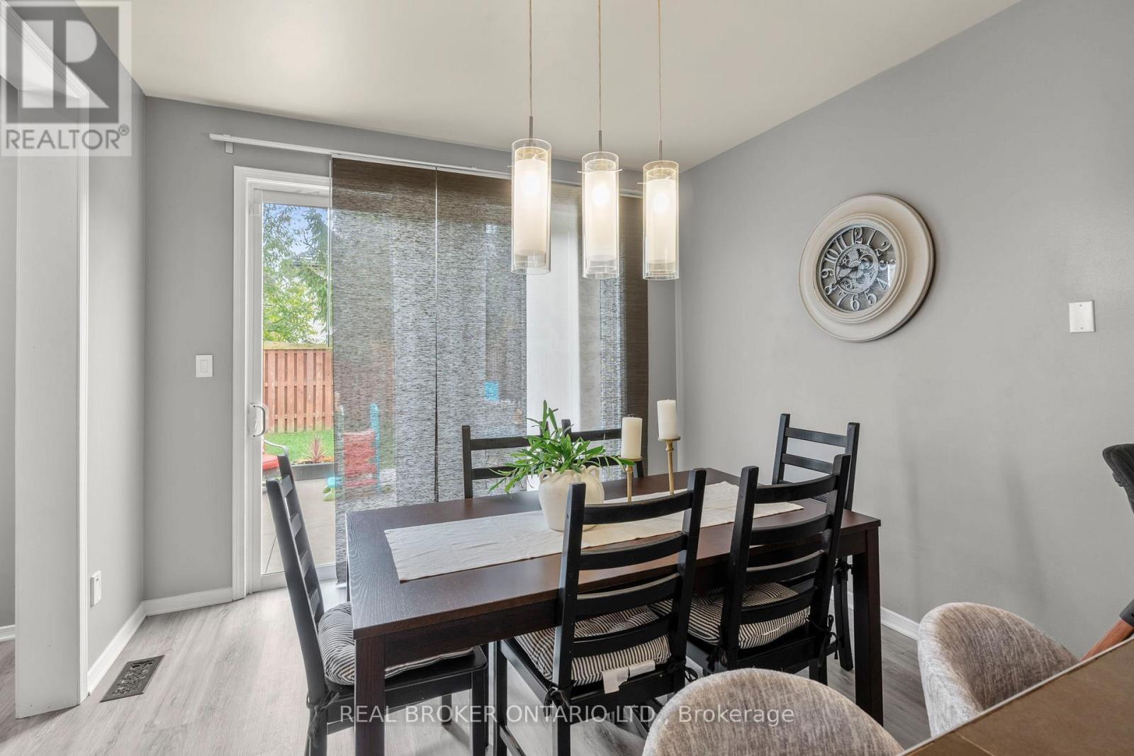 85 Laurier Avenue, Richmond Hill, ON - Indoor Photo Showing Dining Room