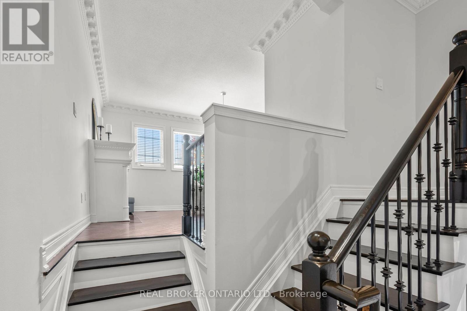 85 Laurier Avenue, Richmond Hill, ON - Indoor Photo Showing Other Room