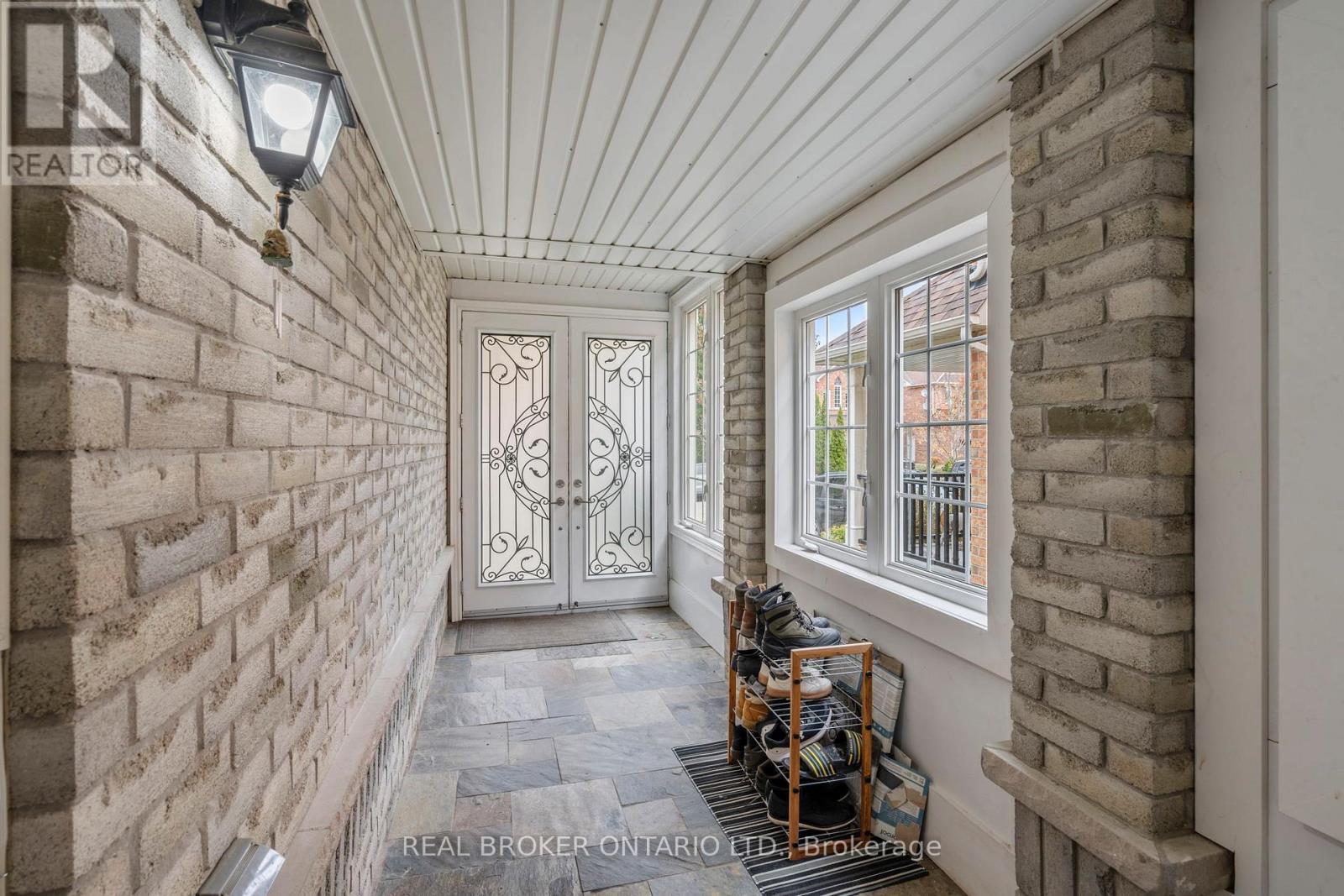 85 Laurier Avenue, Richmond Hill, ON - Indoor Photo Showing Other Room