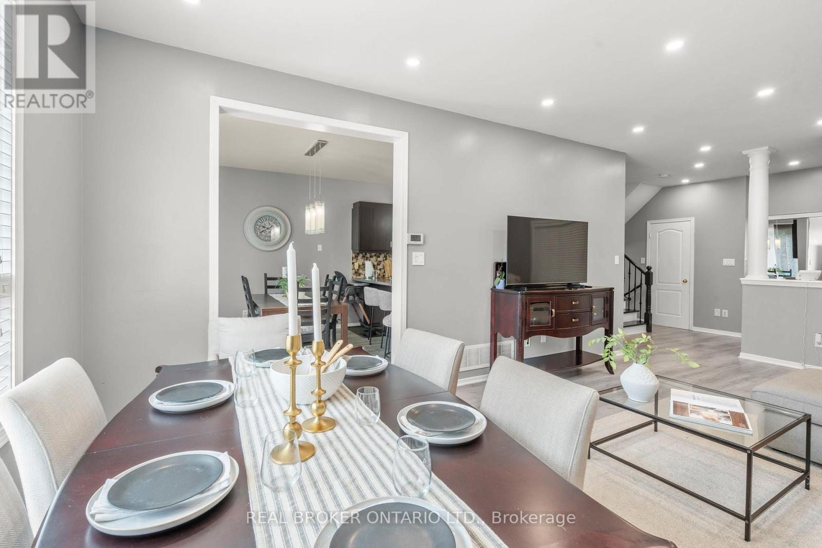 85 Laurier Avenue, Richmond Hill, ON - Indoor Photo Showing Dining Room